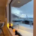 公寓 Luxury Panorama By The Sea With Northern Lights View 特罗姆瑟