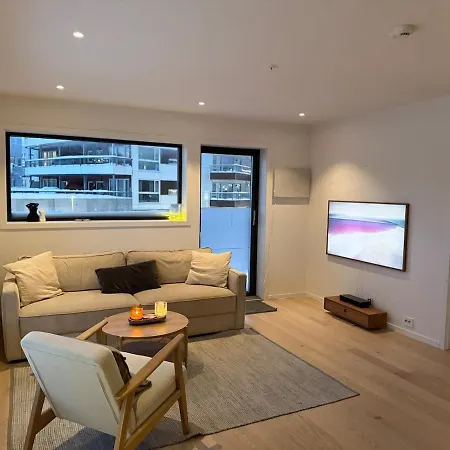 아파트 Luxury Panorama By The Sea With Northern Lights View *